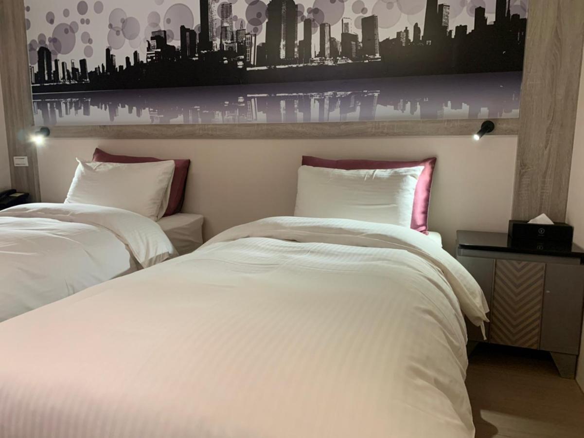 Yuhao Hotel - Hsinchu Branch Экстерьер фото