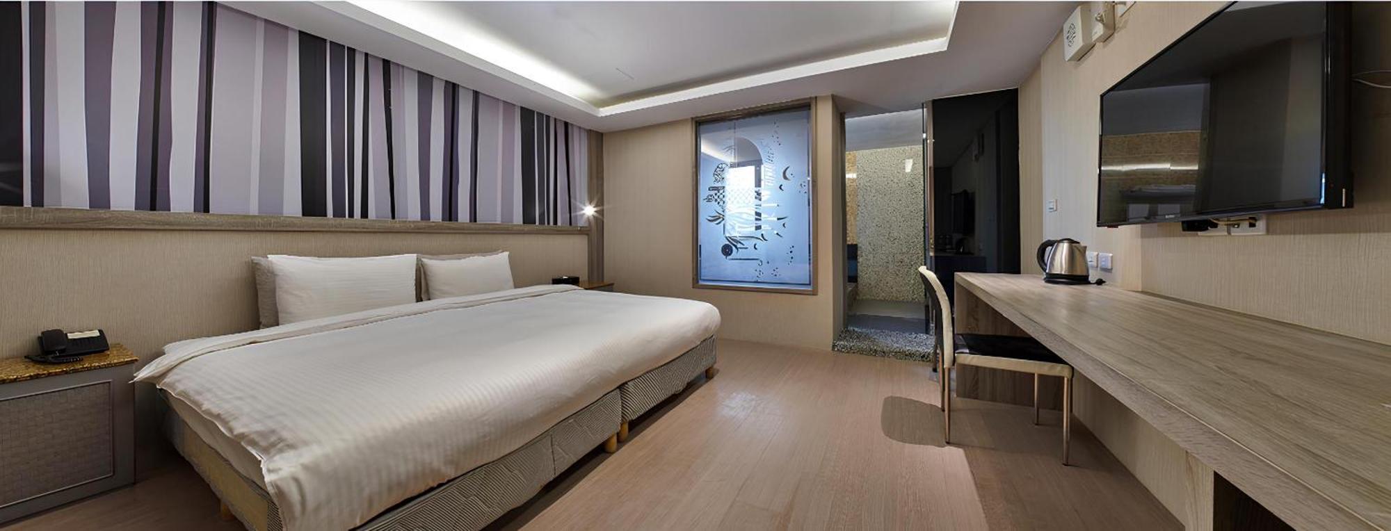 Yuhao Hotel - Hsinchu Branch Экстерьер фото