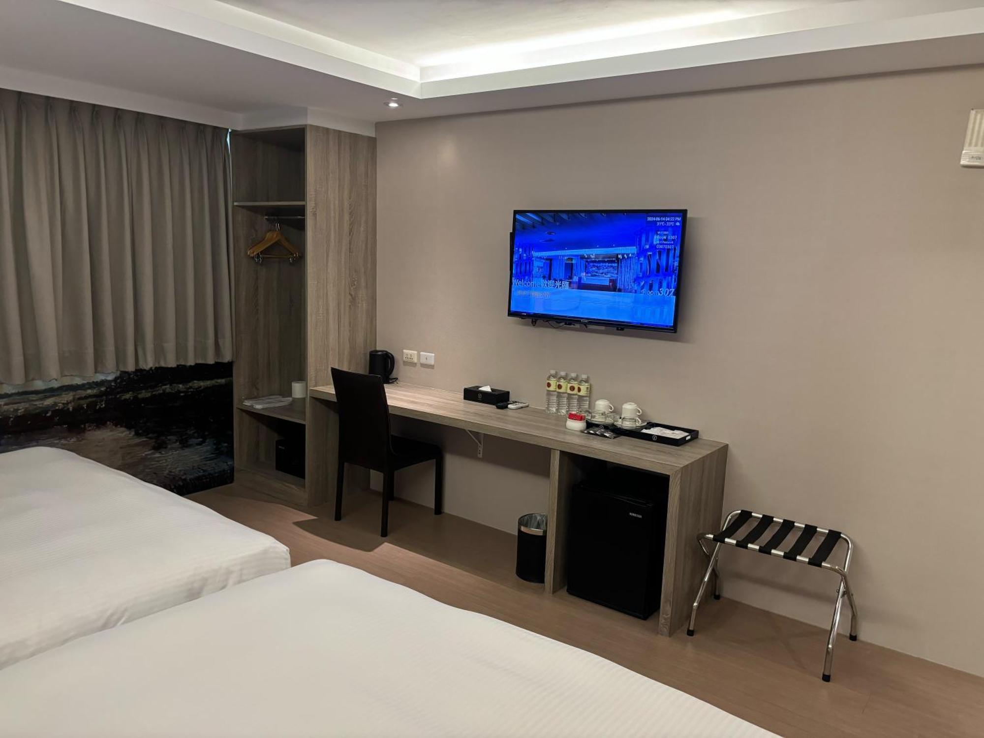 Yuhao Hotel - Hsinchu Branch Экстерьер фото