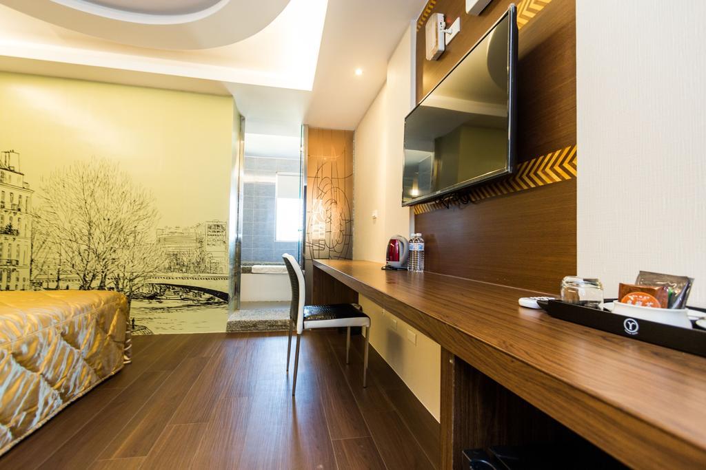 Yuhao Hotel - Hsinchu Branch Экстерьер фото