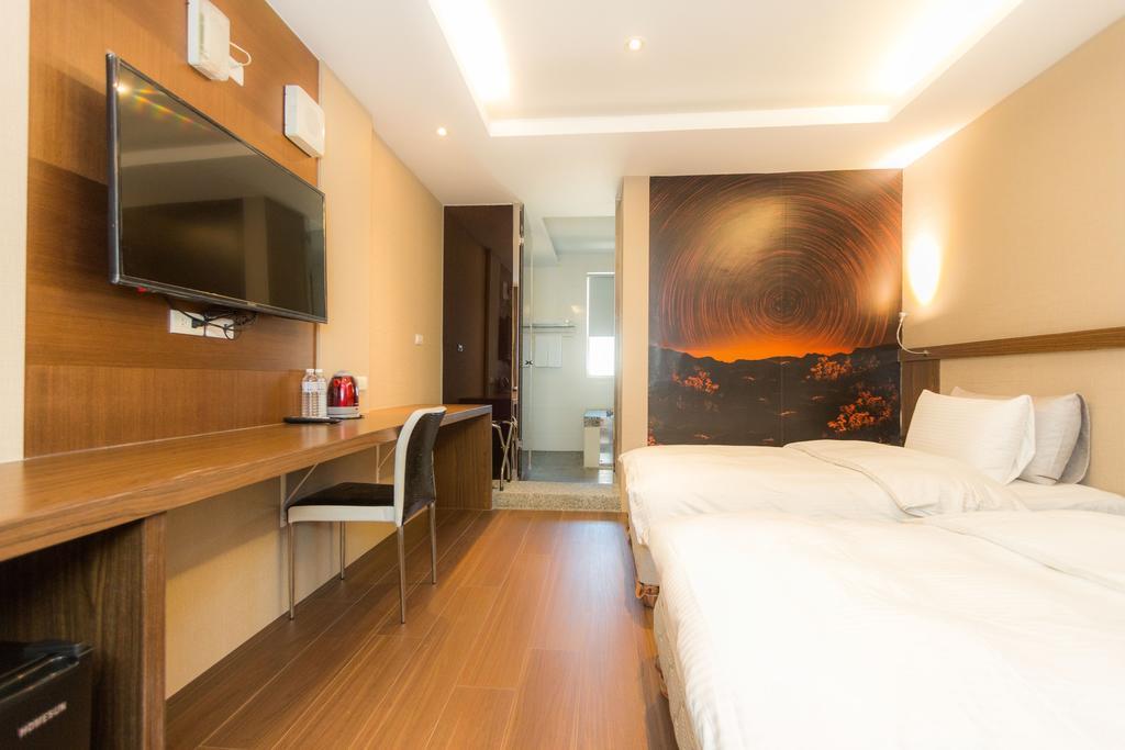 Yuhao Hotel - Hsinchu Branch Экстерьер фото