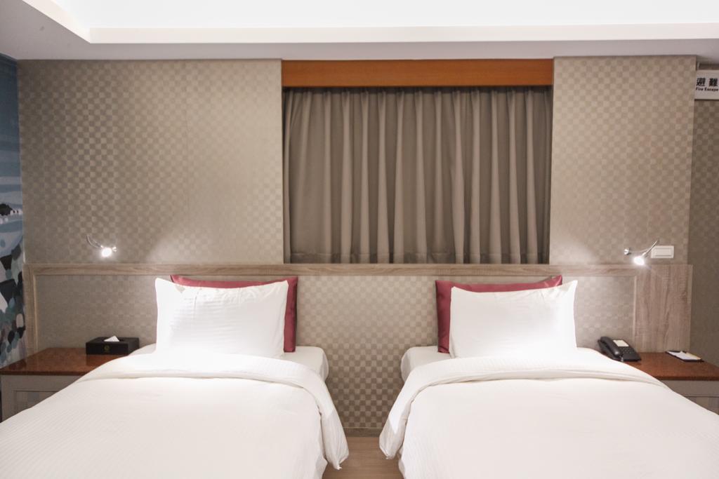 Yuhao Hotel - Hsinchu Branch Экстерьер фото