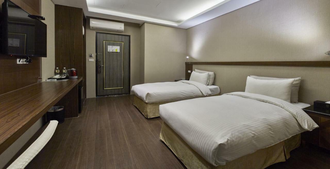 Yuhao Hotel - Hsinchu Branch Экстерьер фото