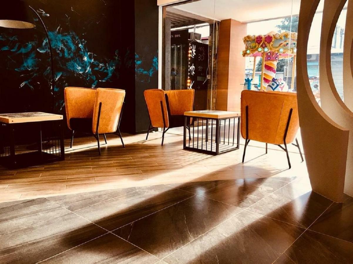 Yuhao Hotel - Hsinchu Branch Экстерьер фото